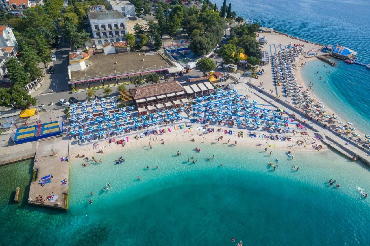 Apartment Nevelina Selce Bagian luar foto