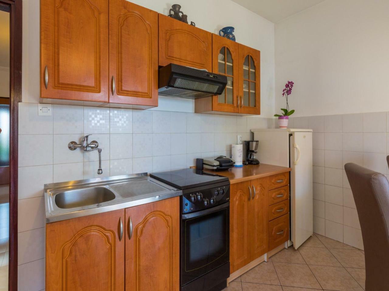 Apartment Nevelina Selce Bagian luar foto