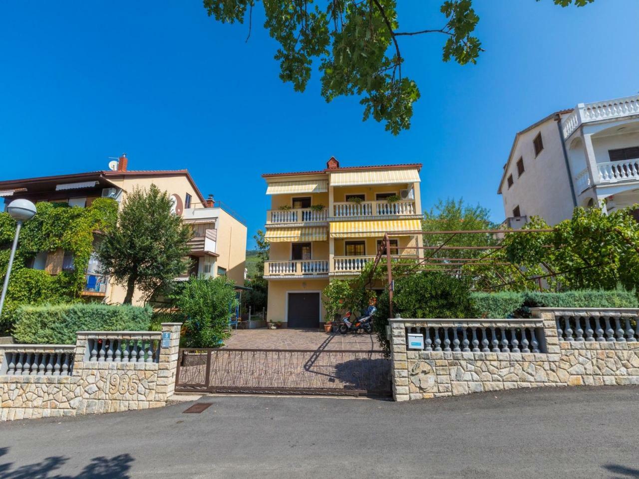 Apartment Nevelina Selce Bagian luar foto