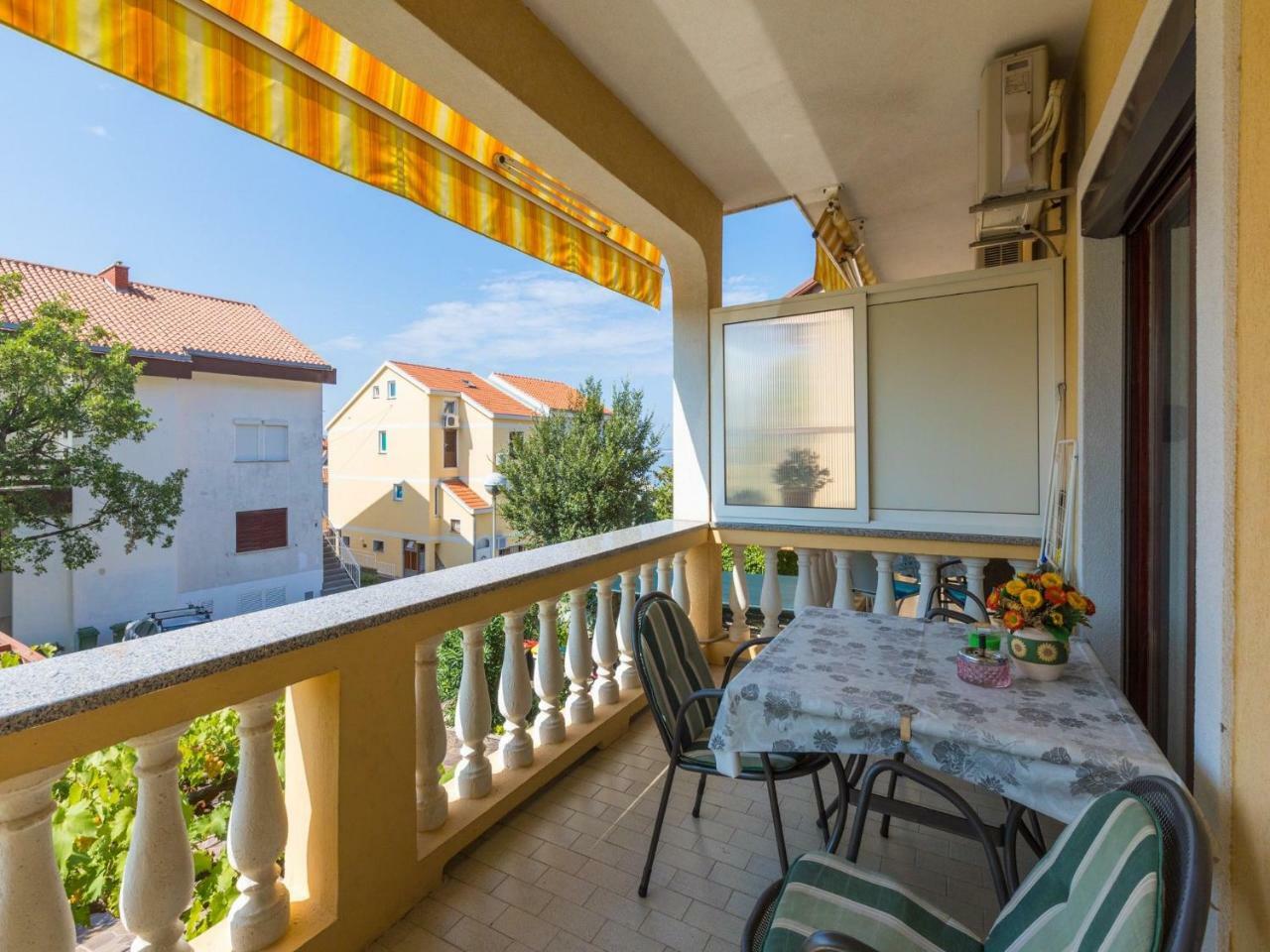 Apartment Nevelina Selce Bagian luar foto