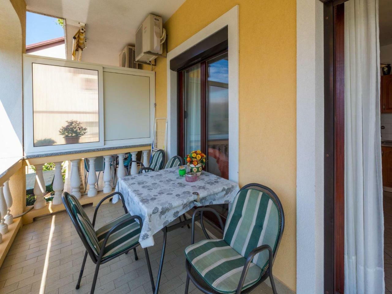 Apartment Nevelina Selce Bagian luar foto